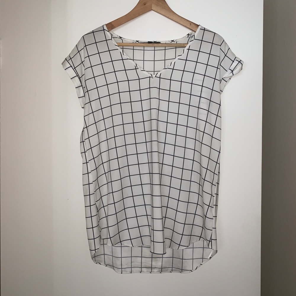 Express grid silk v-neck blouse M